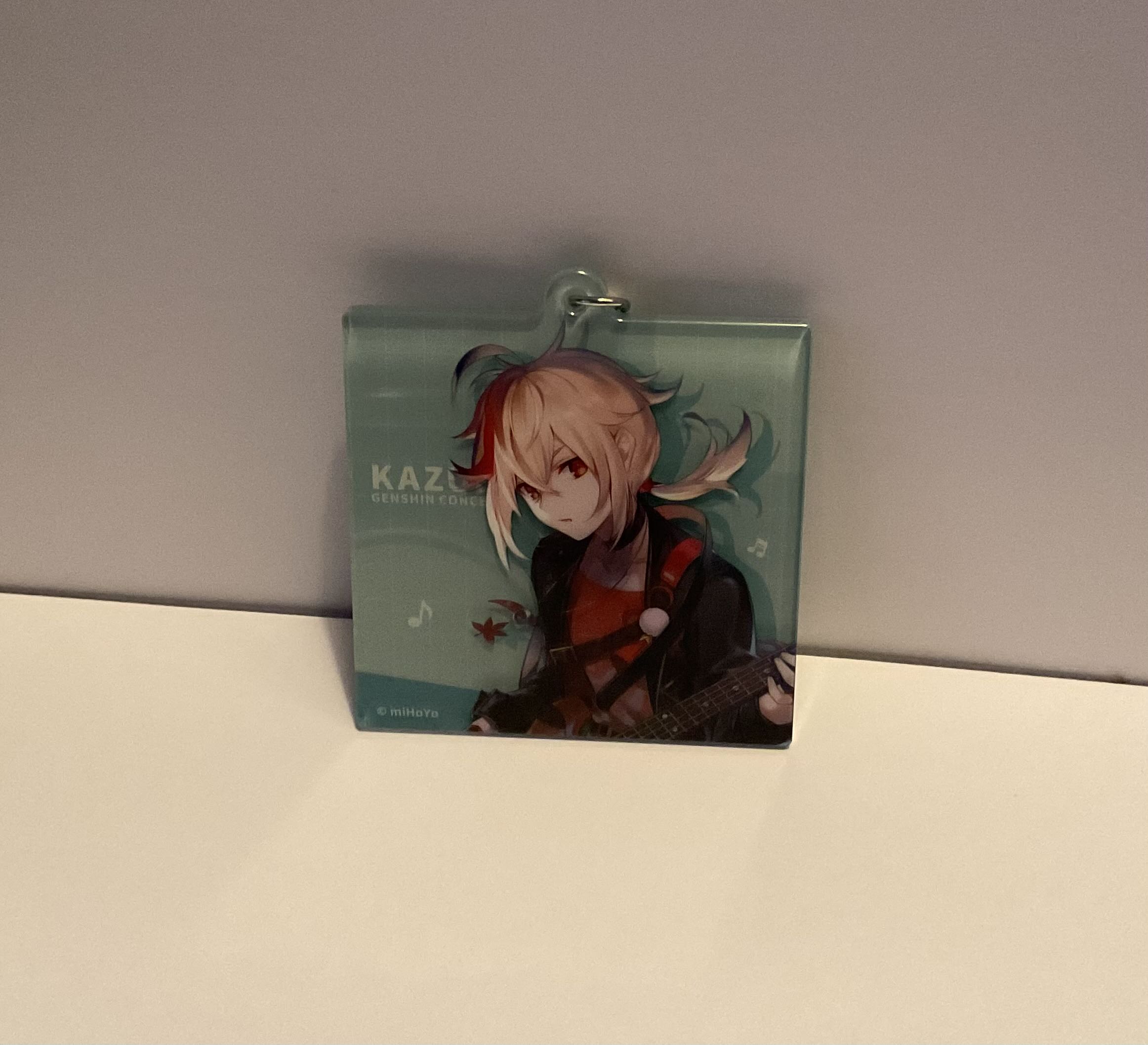 A different angle of the keychain to show its depth and the shadows it casts clearer.